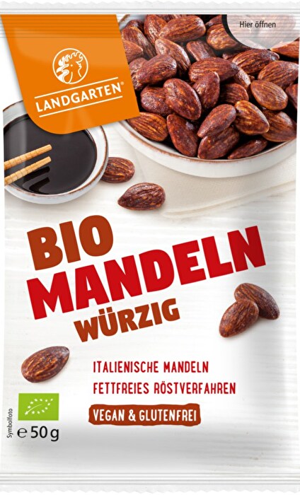 Der würzige Bio Mandeln Knabbersnack von Landgarten bringt vitaminreiche Mandeln mit Tamari-Soja-Soße zusammen.