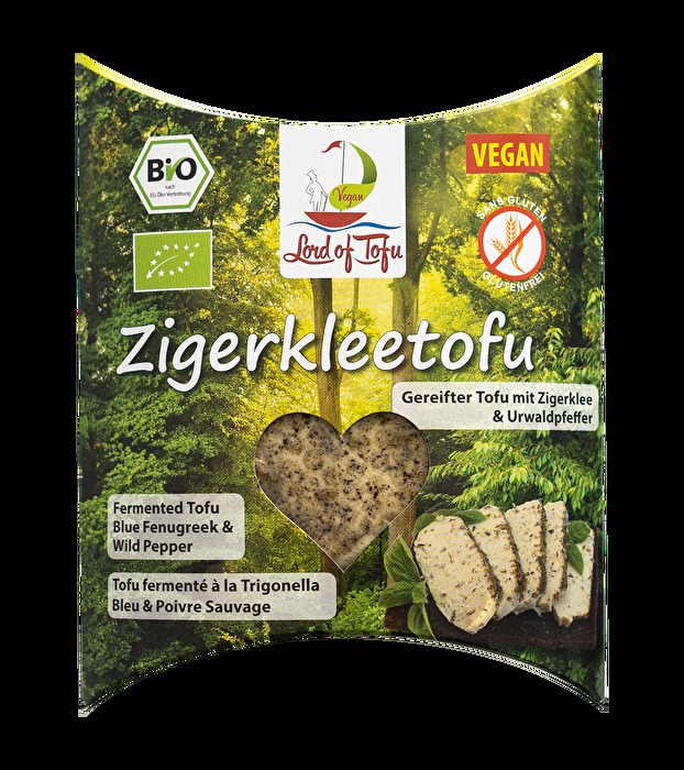 Der Zigerkleetofu mit Urwaldpfeffer von Lord of Tofu eignet sich wunderbar als leckerer Brotbelag, gewürfelt im Salat oder auch auf der Pizza.
