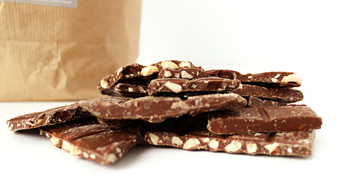 Die vegane Bruchschokolade Supernuss von planeo günstig bei kokku-online.de kaufen.