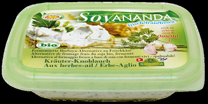 Aufgepasst: Hier kommt die Soyananda-Frischkäsealternative mit Knoblauch von Soyana - die lässt garantiert keine Kuhmilch sauer werden.