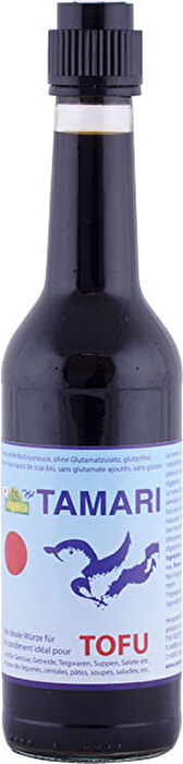 Die Tamari Sauce von Soyana ist eine echte, unverfälschte Bio-Sojasauce, die zudem noch ohne Glutamat daher kommt. Ideal zum Würzen von Tofu, Suppen, Teigwaren und gedünstetem Gemüse!