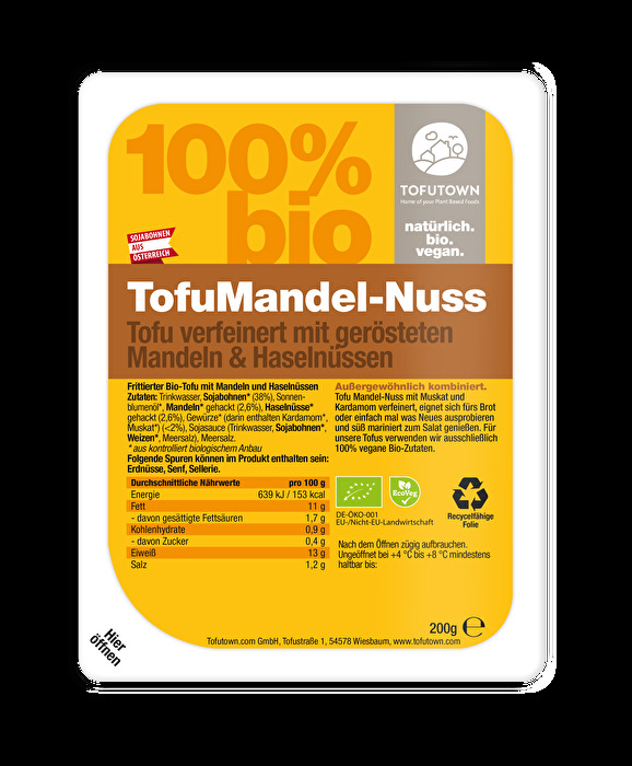 Der Tofu Mandel Nuss von TOFUTOWN bringt dir die leckere Kombi aus Tofu und Nuss auf den Teller.
