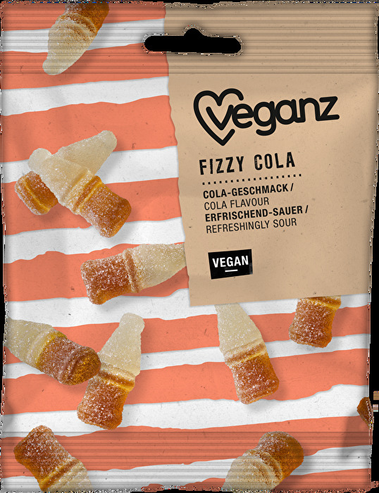 Die Fizzy Cola Flaschen von Veganz sind die perfekte Erfrischung für harte Tage.