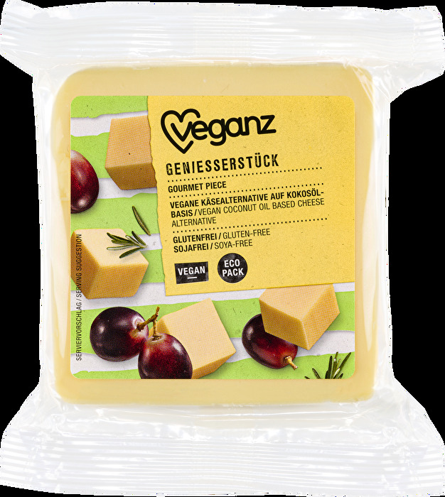 Das Geniesserstück von Veganz ist vielfältig einsetzbar und lässt sich sowohl gerieben auf einer Pizza, als auch in Scheiben auf Brot verzehren.